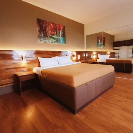 The Rosario Boutique Hotel Liloan Esterno foto